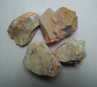 葉臘石歐版磨粉機(jī)
